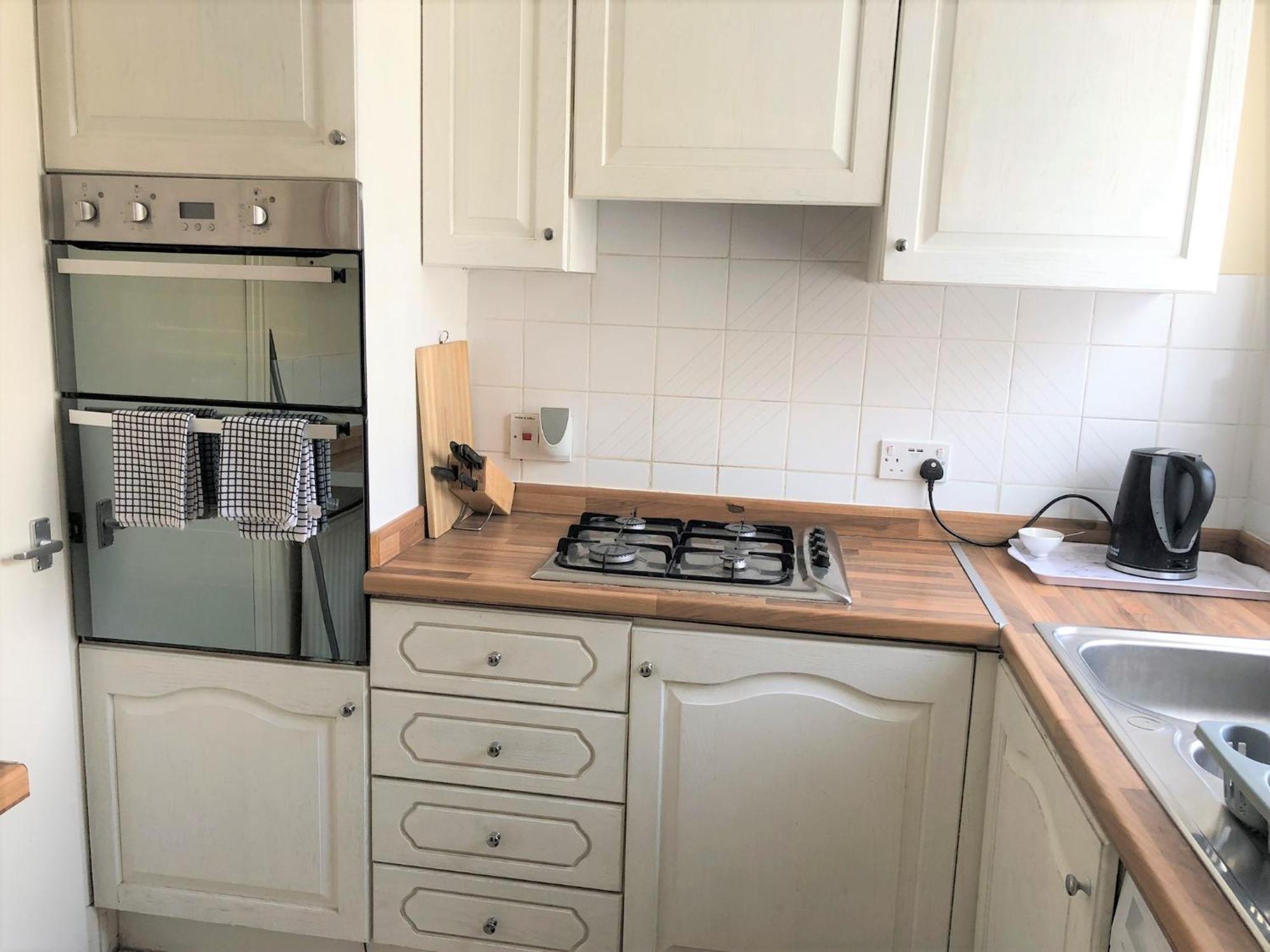 Spacious West London 2 Bedroom Apartment المظهر الخارجي الصورة