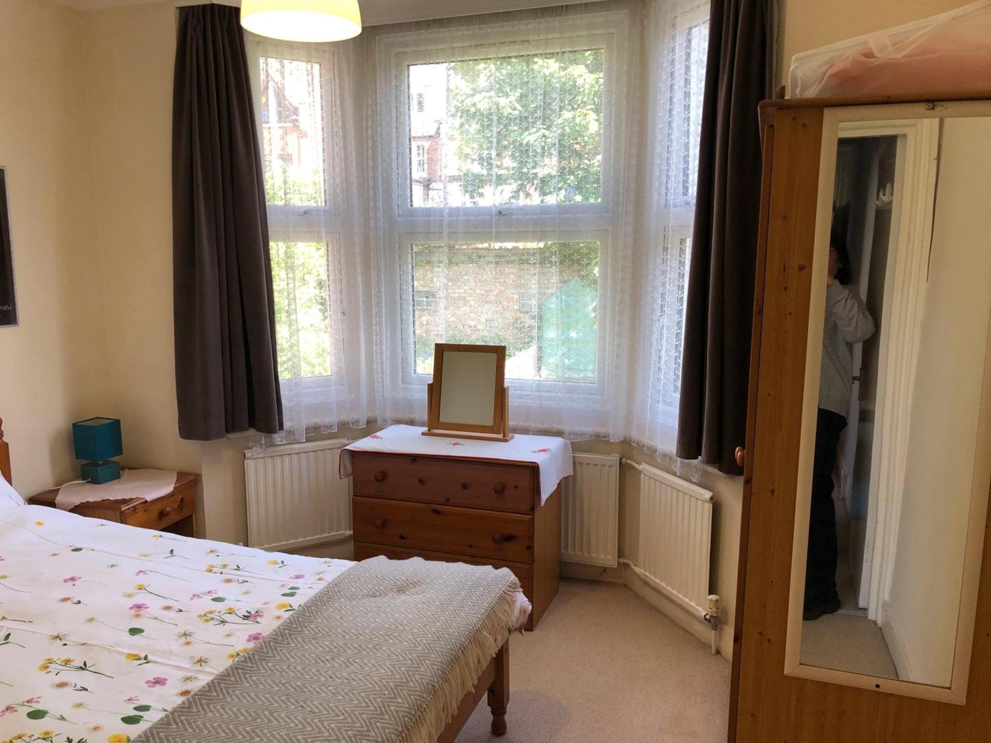 Spacious West London 2 Bedroom Apartment المظهر الخارجي الصورة