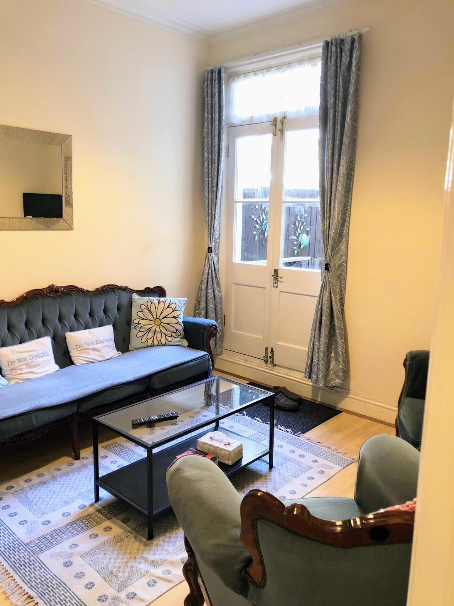 Spacious West London 2 Bedroom Apartment المظهر الخارجي الصورة