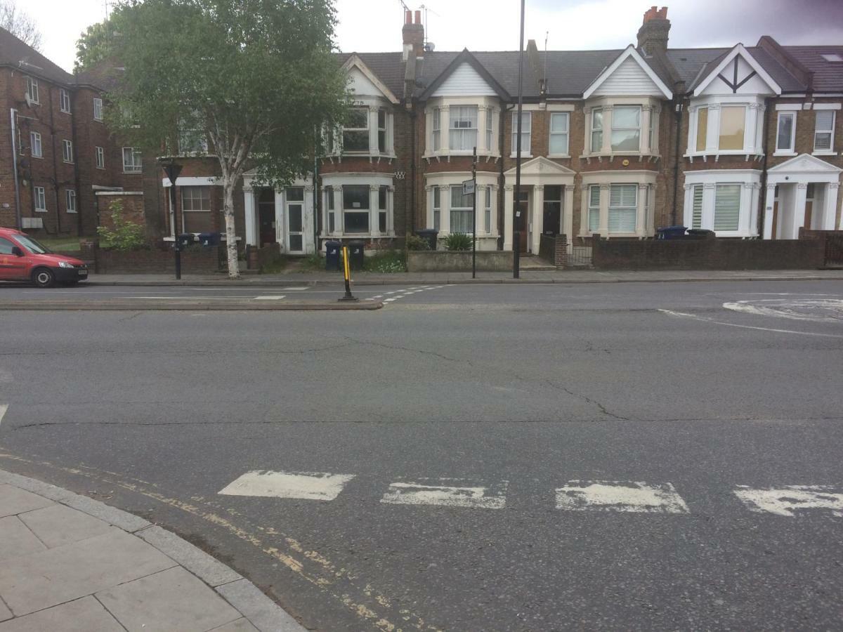 Spacious West London 2 Bedroom Apartment المظهر الخارجي الصورة