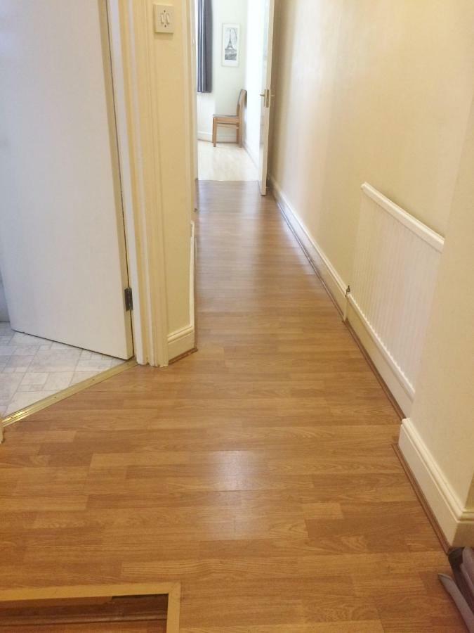 Spacious West London 2 Bedroom Apartment المظهر الخارجي الصورة